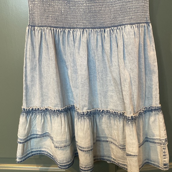 THML chambray dress size small! Like new - Picture 3 of 6